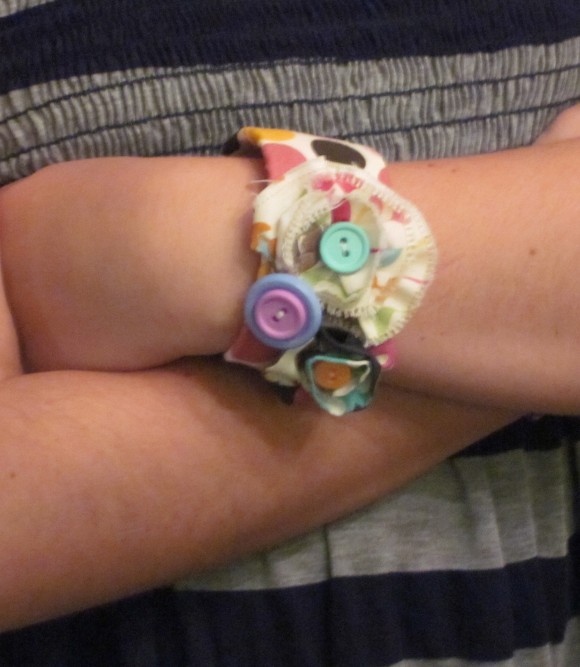 DIY Slap Bracelets are Easy to Make!