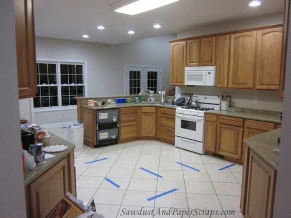 https://www.sawdustgirl.com/wp-content/uploads/2012/02/TN-Kitchen-Before-9-580x435.jpg