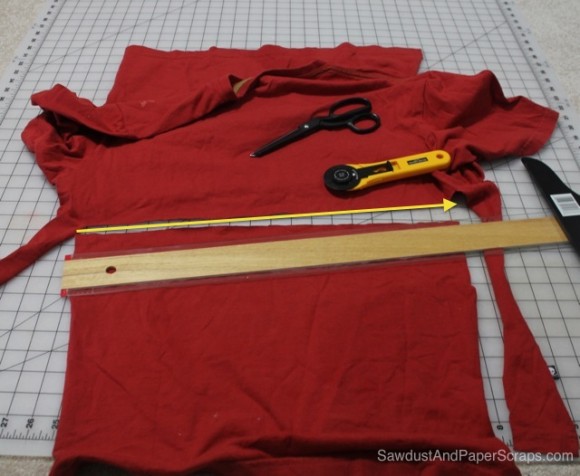 No Sew T-Shirt Apron Tutorial